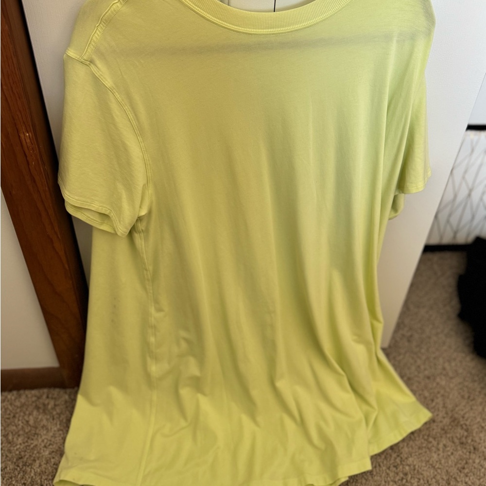 Lululemon Athletica Light Green Short Sleeve Tee